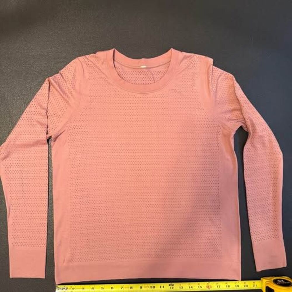 Lululemon Swiftly Tech Long-Sleeve Shirt in Mauve